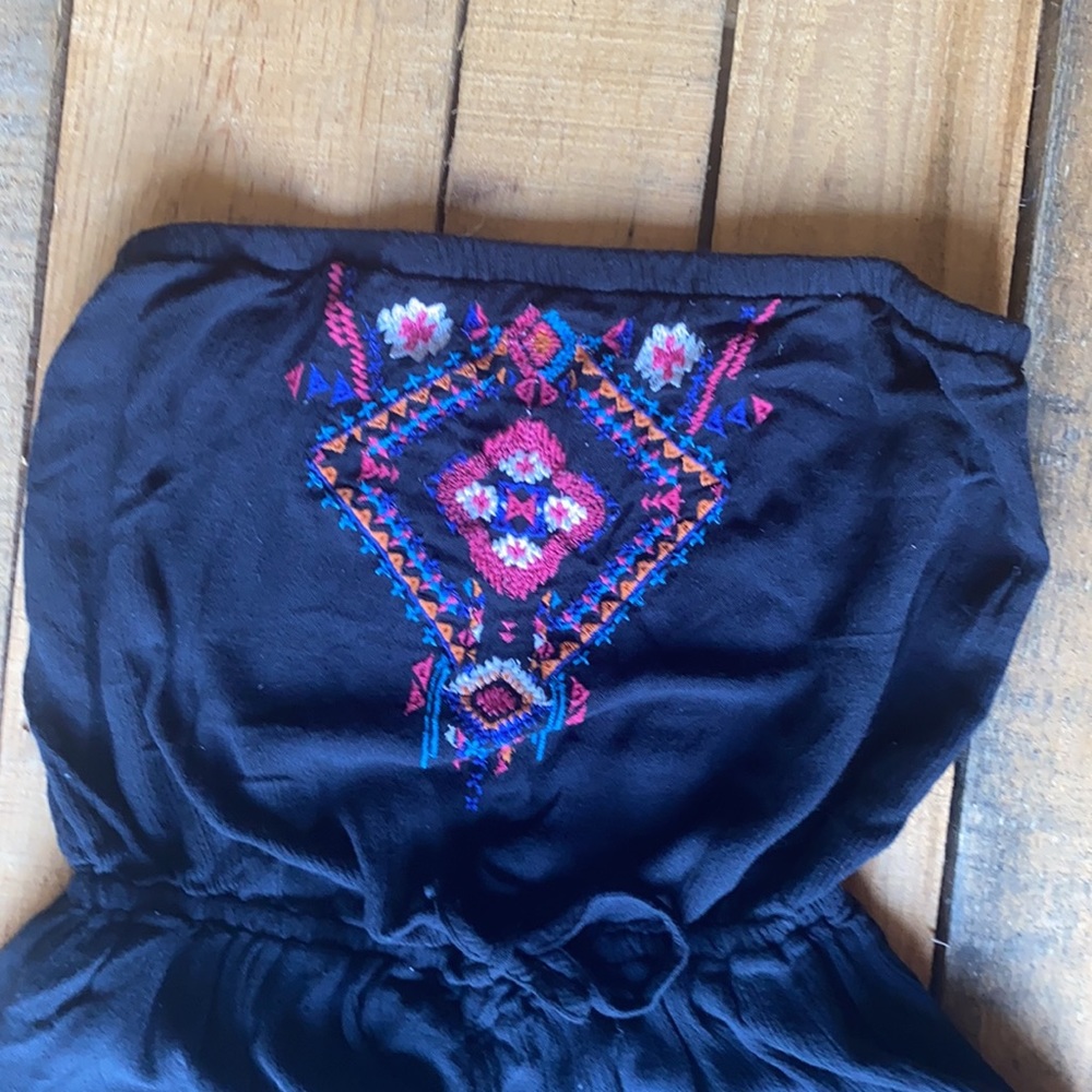 Gently Used Hollister Tribal Pink & Black Strapless Romper - Picture 3 of 11